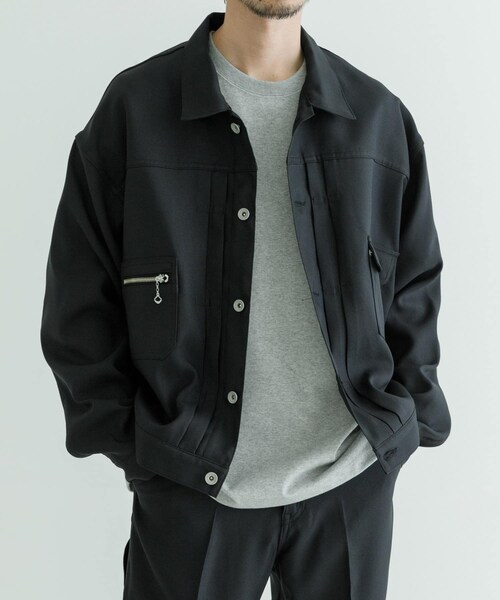 URBAN RESEARCH(アーバンリサーチ)の「DAIRIKU 2Pocket Ployester Jacket(テーラードジャケット・メンズ・BLACK・M/L)」の3枚目の写真