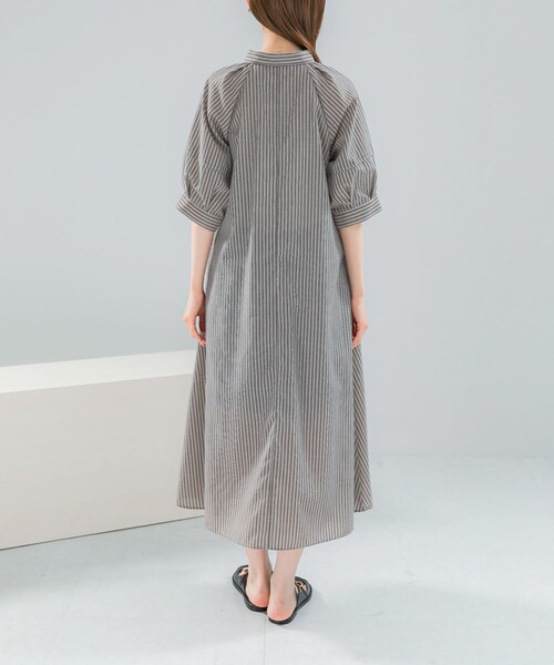 URBAN RESEARCH ROSSO（アーバンリサーチロッソ）の「『WEB限定』イージーリネンシャツワンピース（ワンピース・レディース・BRN/ST/NAVY/BRN/ST-1・Free）」の5枚目の写真