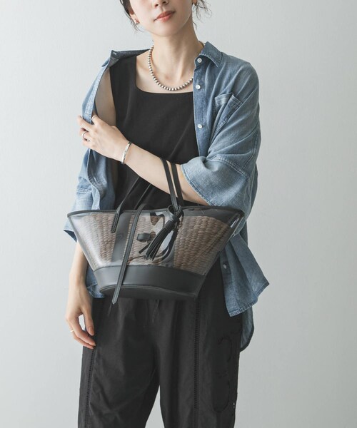 URBAN RESEARCH(アーバンリサーチ)の「スクエアネックタンクトップ(タンクトップ・レディース・WHITE/BLACK/BROWN・Free)」の13枚目の写真