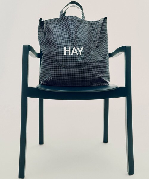 SENSE OF PLACE by URBAN RESEARCH(センスオブプレイスバイアーバンリサーチ)の「HAY Grid Crossover Bag Medium(ショルダーバッグ・メンズ・DarkGreen/DarkBlue/BURGUNDY・One)」の7枚目の写真