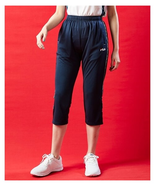 nissen（ニッセン）の「大きいサイズサイドラインクロップドパンツ（吸汗速乾・UVカット）／FILA（パンツ・レディース・チャコールグレー/ネイビー/ブラック・L/LL/3L/4L/5L/6L/8L/10L）」の16枚目の写真