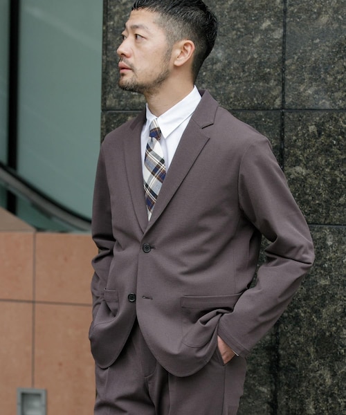 URBAN RESEARCH ROSSO（アーバンリサーチロッソ）の「『WEB限定』『セットアップ対応/XLサイズあり』コンフォータブルドライジャケット（テーラードジャケット・メンズ・NAVY/CHARCOAL/BLACK・S/M/L/XL）」の2枚目の写真