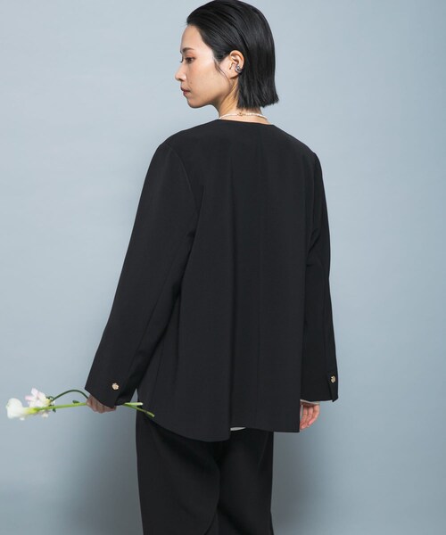 URBAN RESEARCH ROSSO（アーバンリサーチロッソ）の「『別注』CHIGNON×ROSSO　ラウンドヘムジャケット（その他アウター・レディース・OWHITE/BLACK・Free）」の14枚目の写真