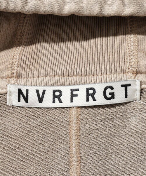 ADAM ET ROPE'(アダムエロペ)の「【NVRFRGT/ネヴァーフォーゲット】PANELED ZIP UP HOODIE(パーカー・メンズ・キナリ/ネイビー・1/2)」の13枚目の写真
