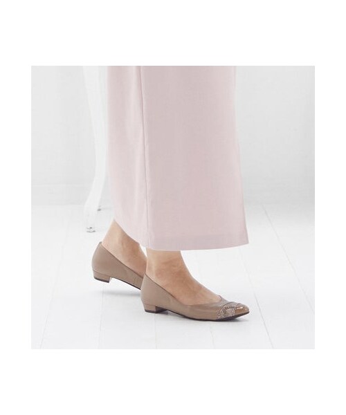 Riz raffinee(リズラフィーネ)の「リズ ラフィーネ Riz raffinee アシメトリーカットパンプス (パンプス・レディース・BL/OK/GRS/PKS・220/22cm/225/22.5cm/230/23cm/235/23.5cm/240/24cm/245/24.5cm)」の15枚目の写真