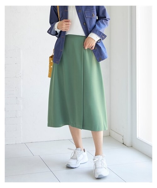 nissen（ニッセン）の「大きいサイズ こなれBEAUTYストレッチフレアスカート（ゆったりヒップ）（スカート・レディース・グレイッシュブルー/スモーキーグリーン/黒/ネイビー/オフホワイト・L/LL/3L/4L/5L/6L/8L/10L）」の12枚目の写真