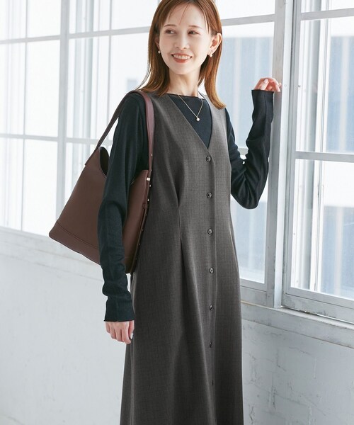 ROPE' PICNIC（ロペピクニック）の「ウエストタックジャンパースカート（ジャンパースカート・レディース・ブラック系/グレー/ライトグレー/ベージュ系/ネイビー・F）」の16枚目の写真