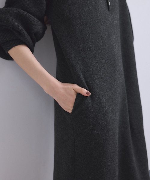 ADAM ET ROPE'（アダムエロペ）の「【WEB限定】2WAYニットポロワンピース（ワンピース・レディース・チャコール/グレー/ブラウン・F）」の18枚目の写真