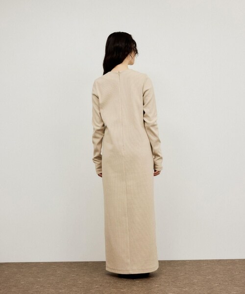 ADAM ET ROPE'（アダムエロペ）の「BOTANICAL DYED  DRESS（ワンピース・レディース・チャコール/キナリ/ラベンダー・1/2）」の16枚目の写真