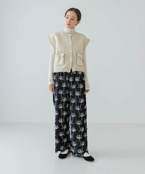 URBAN RESEARCH(アーバンリサーチ)の「crinkle crinkle crinkle velvet embroidery pants(その他パンツ・レディース・SILVERLAME/BLACKLAME・FREE)」の12枚目の写真