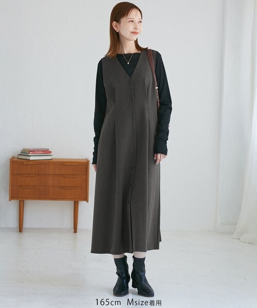 ROPE' PICNIC（ロペピクニック）の「ウエストタックジャンパースカート（ジャンパースカート・レディース・ブラック系/グレー/ライトグレー/ベージュ系/ネイビー・F）」の12枚目の写真