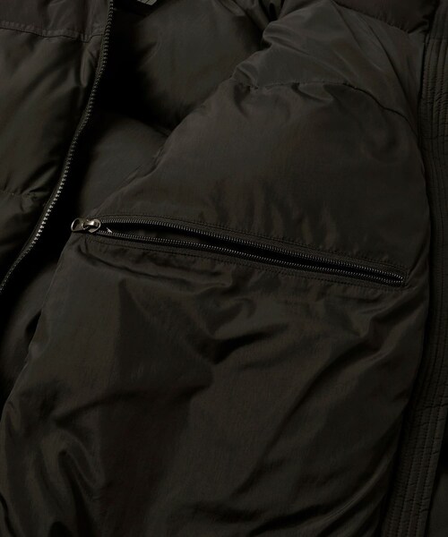 URBAN RESEARCH（アーバンリサーチ）の「THE NORTH FACE　Nuptse Hoodie（その他アウター・メンズ・CK/FA/K・M/L/XL）」の11枚目の写真