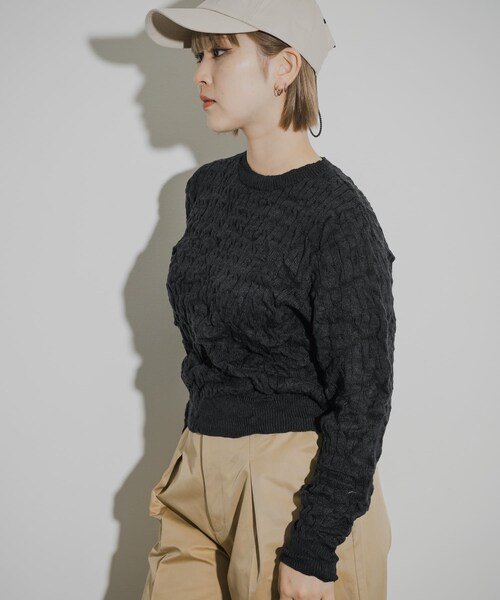 THE GOODLAND MARKET（ザグッドランドマーケット）の「COOHEM　CRUSHED CABLE KNIT PULLOVER（ニット/セーター・レディース・19BLACK/60SAX/24ORANGE・Free）」の7枚目の写真