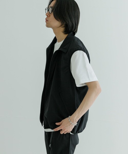URBAN RESEARCH（アーバンリサーチ）の「SOLOTEXハイストレッチベスト（ベスト・メンズ・CHARCOAL/BLACK/KHAKI・M/L）」の6枚目の写真