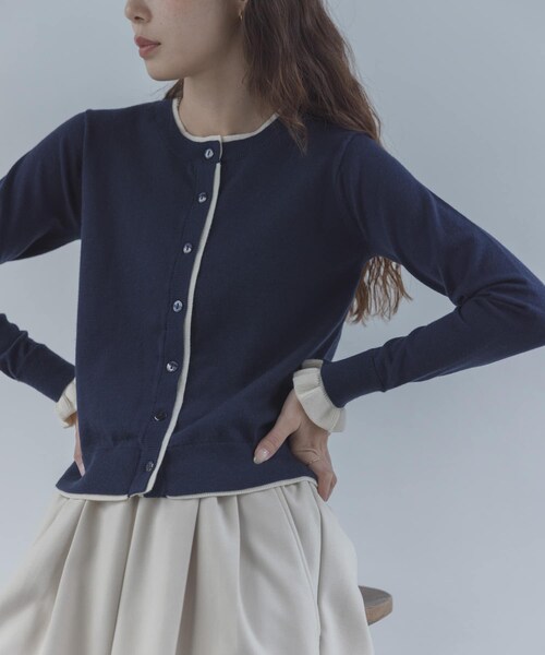 URBAN RESEARCH Sonny Label（アーバンリサーチサニーレーベル）の「配色フリルニットカーディガン（カーディガン/ボレロ・レディース・グレー/ネイビー/ブラウン・Free）」の3枚目の写真