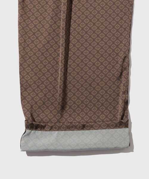 ADAM ET ROPE'(アダムエロペ)の「【elephant TRIBAL fabrics】QUILTING PAJAMAS PANTS(その他パンツ・メンズ・ブラック/ダークブラウン・M/S)」の10枚目の写真