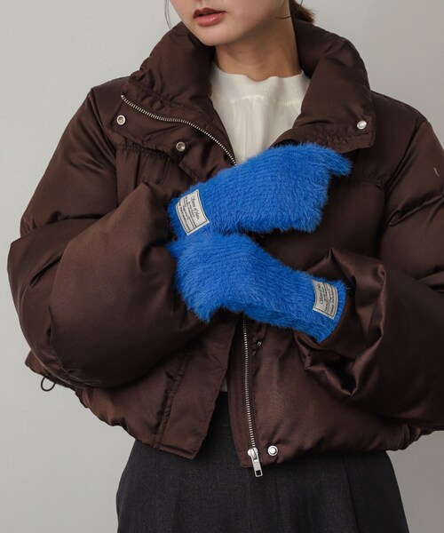SENSE OF PLACE by URBAN RESEARCH(センスオブプレイスバイアーバンリサーチ)の「シャギーニットグローブ(ベルト・レディース・BLUE/OFF WHITE/BLACK・one)」の3枚目の写真