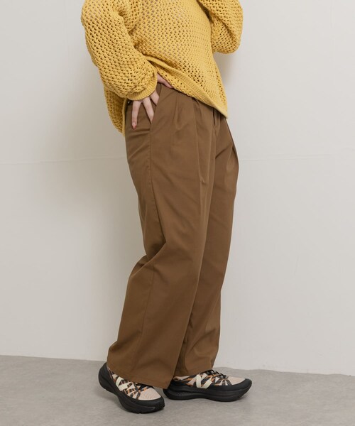 THE GOODLAND MARKET（ザグッドランドマーケット）の「『別注』MIDIUMISOLID×TGM　tuck wide tapered PT（その他パンツ・レディース・BLACK/KHAKI/PINK・one）」の13枚目の写真