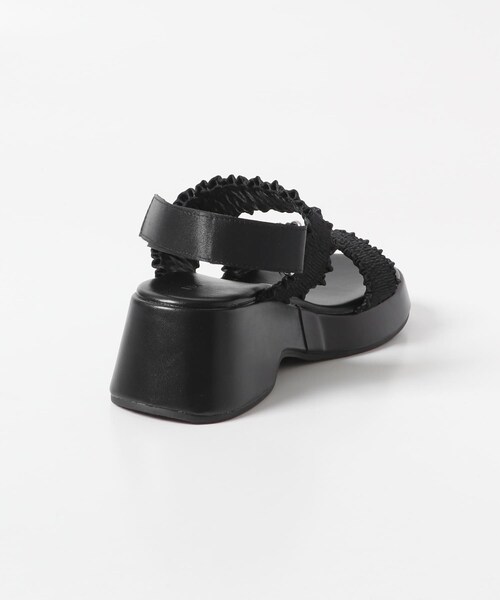 KBF（ケイビーエフ）の「シャーリングベルトサンダル（サンダル・レディース・CREAM/BLACK・36/37/38）」の16枚目の写真