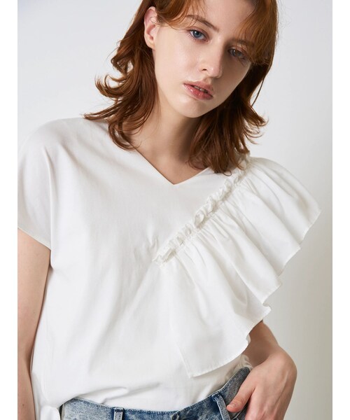 ELENDEEK（エレンディーク）の「FRILL DOCKING CS（Tシャツ/カットソー・レディース・オフホワイト/ブラック・F）」の2枚目の写真