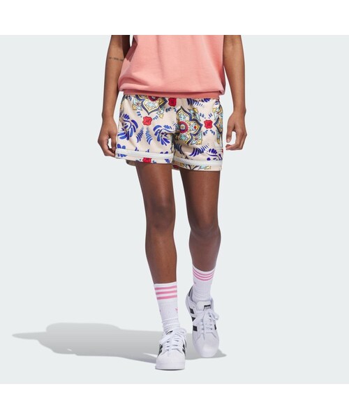 adidas（アディダス）の「総柄プリントショーツ（ジェンダーニュートラル）（パンツ・メンズ・ピンク・J/S/J/M/J/L/J/XL/J/2XL/J/3XL/J/XS/XS/M/XL/2XL/4XL/6XL）」の2枚目の写真