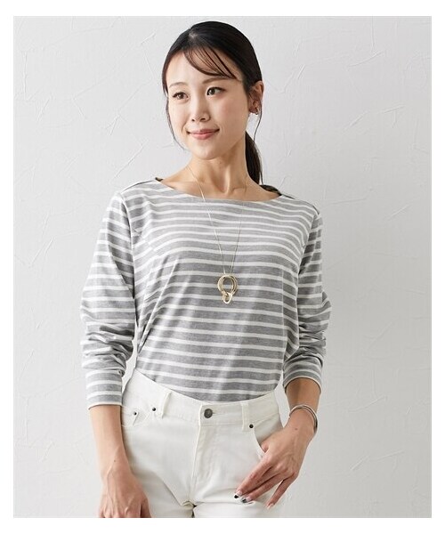 nissen（ニッセン）の「【大きい胸専用】ナチュラルラインボーダーTシャツ（Tシャツ/カットソー・レディース・オフホワイト×ネイビー/グレー×オフホワイト・FM/FL/FLL）」の6枚目の写真