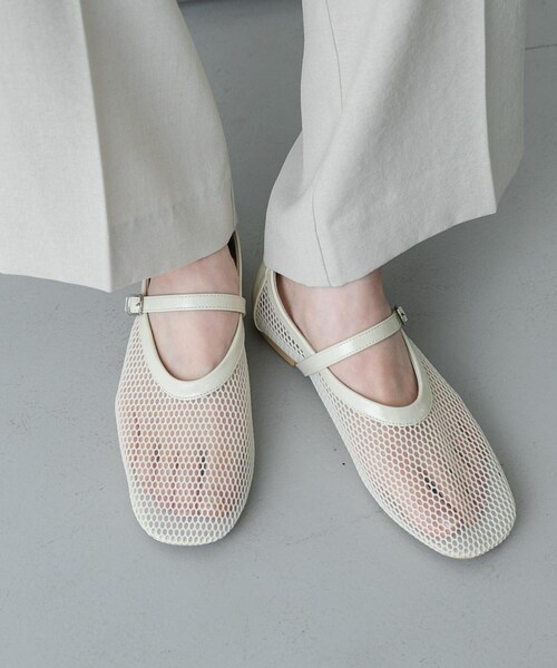 SENSE OF PLACE by URBAN RESEARCH（センスオブプレイスバイアーバンリサーチ）の「『軽量』メッシュフラットシューズ（パンプス・レディース・BLACK/IVORY・S/M/L）」の8枚目の写真