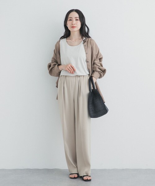 URBAN RESEARCH DOORS(アーバンリサーチドアーズ)の「異素材2WAYタンク(タンクトップ・レディース・BLACK/L.GREIGE・Free)」の11枚目の写真
