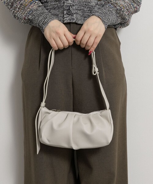 THE GOODLAND MARKET（ザグッドランドマーケット）の「ALICE MARTHA　ERIN MINI（ショルダーバッグ・レディース・IVORY/BLACK/ORANGE/SILVER・Free）」の7枚目の写真