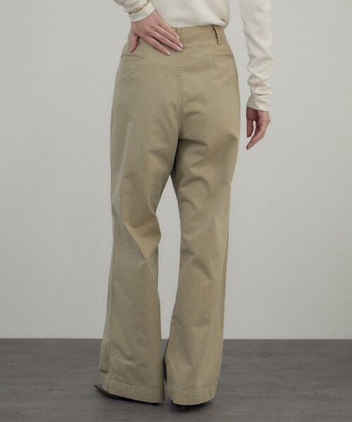 ADAM ET ROPE'(アダムエロペ)の「【J'aDoRe・一部店舗限定】【COUTURE D'ADAM(クチュール ド アダム)】OLD CHINO(その他パンツ・レディース・ベージュ・29/30/31)」の22枚目の写真