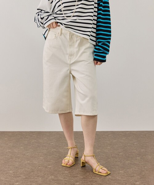 ADAM ET ROPE'(アダムエロペ)の「【NEEDBY for ADAM ET ROPE'】別注 RILLEY(デニムパンツ・レディース・ブラック/オフホワイト・1/2)」の2枚目の写真