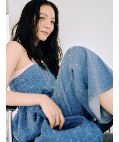 Ungrid（アングリッド）の「タックデザインネップデニム（デニムパンツ・レディース・ブルー/アイスブルー・S/M）」の2枚目の写真