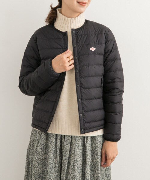 URBAN RESEARCH DOORS（アーバンリサーチドアーズ）の「DANTON　INNERDOWN CREWNECK JACKET（その他アウター・レディース・BLACK/OYSTER WH/NAVY・S）」の4枚目の写真