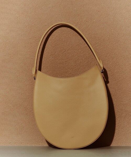 ADAM ET ROPE'(アダムエロペ)の「【PFT】Tamago Medium バッグ(ショルダーバッグ・レディース・ホワイト/ブラウン/キャメル・F)」の12枚目の写真
