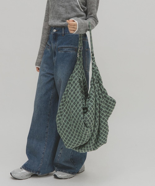 KBF(ケイビーエフ)の「2WAYビッグイージBAG(トートバッグ・レディース・IVORY/GREEN/IVORY2・One/one)」の3枚目の写真