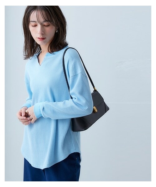 nissen（ニッセン）の「ワッフル素材キーネックトップス（UVカット）＜大きいサイズ有＞（Tシャツ/カットソー・レディース・ブラウン/ミルクベージュ/ネイビー/黒/グレープ/杢チャコールグレー/サックス/コーラルピンク/スティールネイビー/杢オートミール・S/M/L/LL/3L/4L/5L/6L/8L/10L）」の7枚目の写真