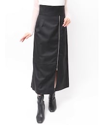 MURUA（ムルーア）の「ジップスリットAラインスカート（スカート・レディース）」