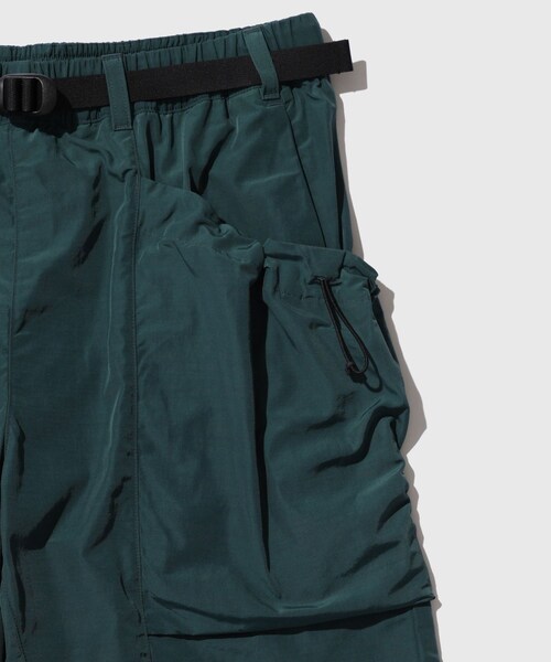 ADAM ET ROPE'(アダムエロペ)の「【Goldwin / ゴールドウィン】Nylon Multi Purpose Shorts(その他パンツ・メンズ・ブラック/グリーン・2/3/4)」の9枚目の写真
