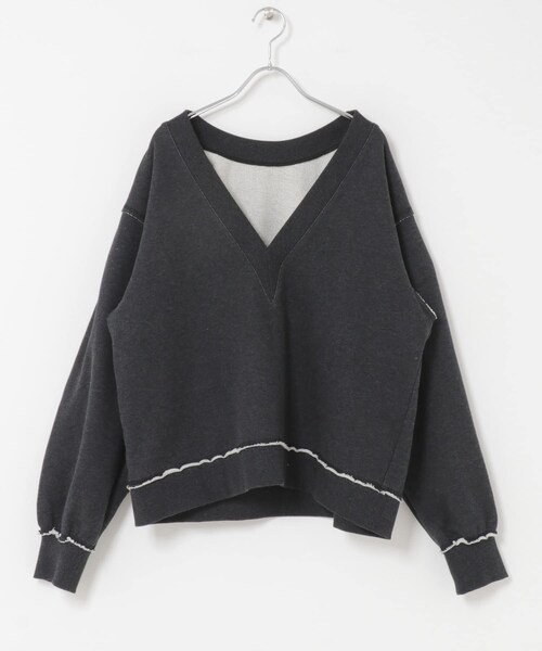 KBF（ケイビーエフ）の「2WAYルーズスウェット（Tシャツ/カットソー・レディース・BEIGE/LATTE/CHARCOAL・One）」の12枚目の写真