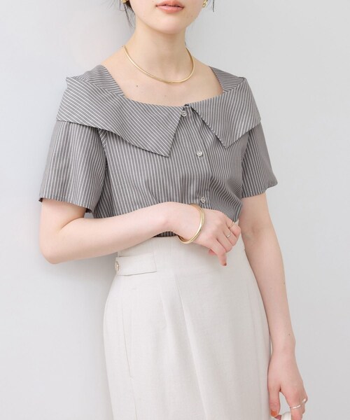 VIS（ビス）の「【夏トク価格】オフショルライクハーフスリーブブラウス/イージーケア（シャツ/ブラウス・レディース・ホワイト系/ダークブラウン系/ブルー系・F）」の22枚目の写真