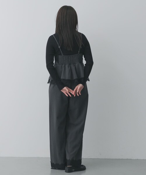 SENSE OF PLACE by URBAN RESEARCH（センスオブプレイスバイアーバンリサーチ）の「レースキャミオールインワン（つなぎ/オールインワン・レディース・CHARCOAL/CAMEL・S/M）」の4枚目の写真