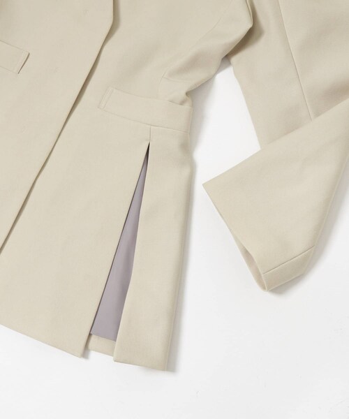URBAN RESEARCH（アーバンリサーチ）の「YOHEI OHNO　Wormhole Jacket（ノーカラージャケット・レディース・beige・36）」の5枚目の写真