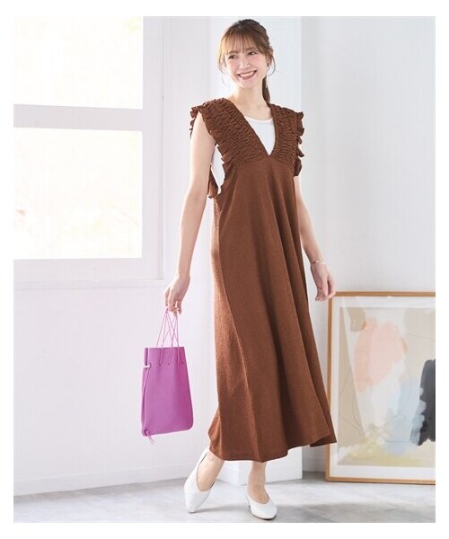 nissen（ニッセン）の「＜大きいサイズ＞カット楊柳フリルデザインジャンパースカート（ワンピース・レディース・ブラウン/黒・L~LL/3L~4L/5L~6L/8L/10L）」の9枚目の写真