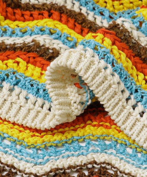 THE GOODLAND MARKET（ザグッドランドマーケット）の「米富繊維　ZIGZAG SUKASHI KNIT PULLOVER（ニット/セーター・レディース・64BLACK/02RED/40IVORY・FREE）」の20枚目の写真