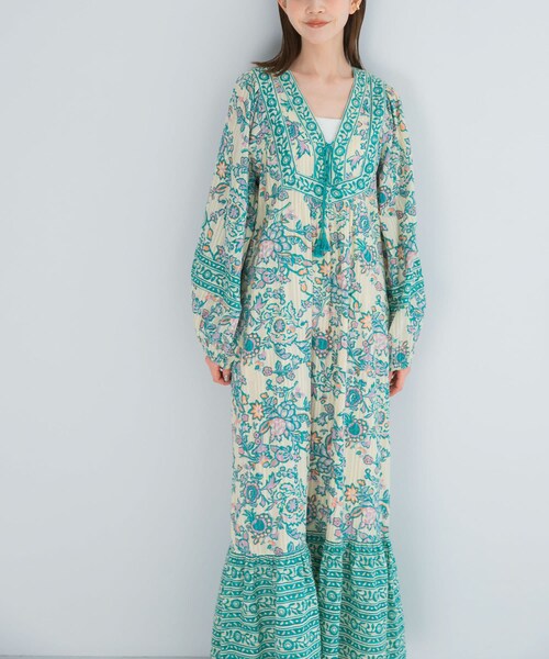 URBAN RESEARCH ROSSO（アーバンリサーチロッソ）の「sara mallika　PAISLEY FLOWER PRINT DRESS（ワンピース・レディース・BLACK/GREEN・S/M）」の15枚目の写真