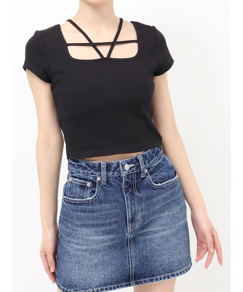 EVRIS（エヴリス）の「デコルテデザインショートトップス（Tシャツ/カットソー・レディース・ホワイト/ブラック/ブルー・F）」の10枚目の写真