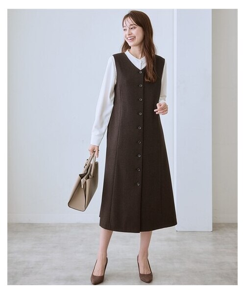 nissen（ニッセン）の「【レディーススーツ】セットアップ対応洗えるウール調ストレッチ３WAYジレワンピース（上下別売）（フォーマルスーツ/小物・レディース・ブラウン系チェック/黒/グレージュ・S/M/L/LL/3L/4L/5L/6L/8L）」の5枚目の写真