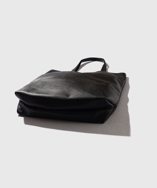 ADAM ET ROPE'(アダムエロペ)の「【HEUGN/ユーゲン】Lex TOTE Bag(トートバッグ・メンズ・ブラック・F)」の6枚目の写真