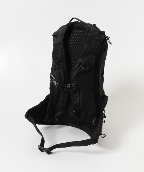 URBAN RESEARCH（アーバンリサーチ）の「MM6xSALOMON　XT 15 MM6 MAISON MARGIELA（バックパック/リュック・レディース・H9966・-）」の4枚目の写真