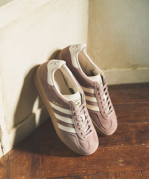URBAN RESEARCH DOORS（アーバンリサーチドアーズ）の「adidas　EXCLUSIVE GAZELLE INDOOR（スニーカー・メンズ・BROWN/INDIGO・22.5/23/23.5/24/24.5/25）」の4枚目の写真